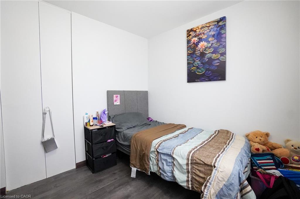 29 Cameo Avenue, Hamilton, ON - Indoor Photo Showing Bedroom