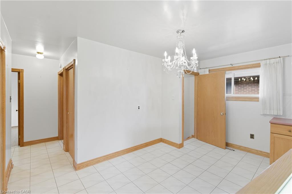98 East 16Th Street, Hamilton, ON - Indoor Photo Showing Other Room