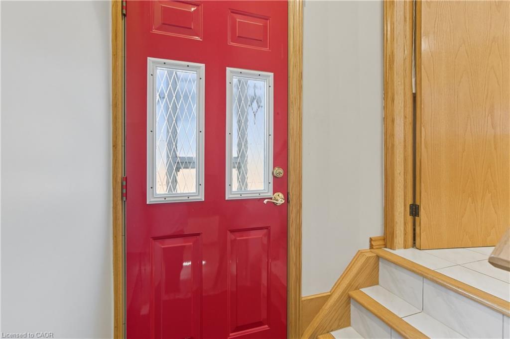 98 East 16Th Street, Hamilton, ON - Indoor Photo Showing Other Room