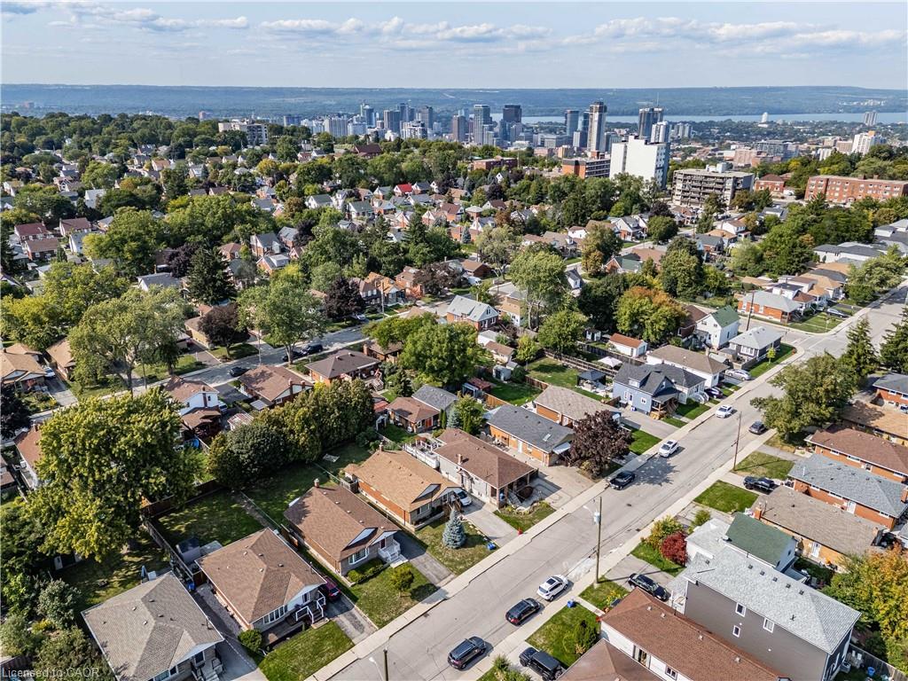 98 East 16Th Street, Hamilton, ON - Outdoor With View