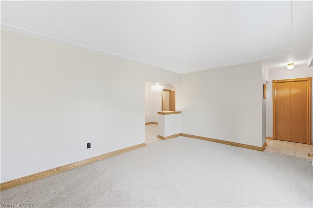 98 East 16Th Street, Hamilton, ON - Indoor Photo Showing Other Room