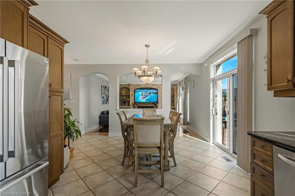 351 Highland Road W, Stoney Creek, ON - Indoor