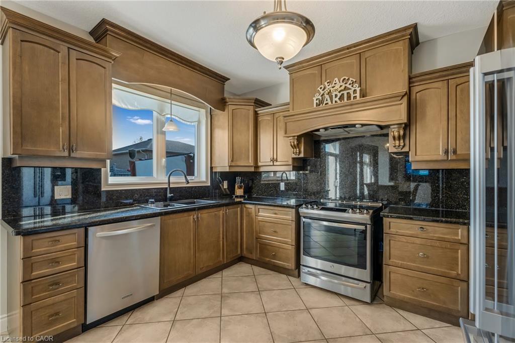 351 Highland Road W, Stoney Creek, ON - Indoor Photo Showing Kitchen With Double Sink