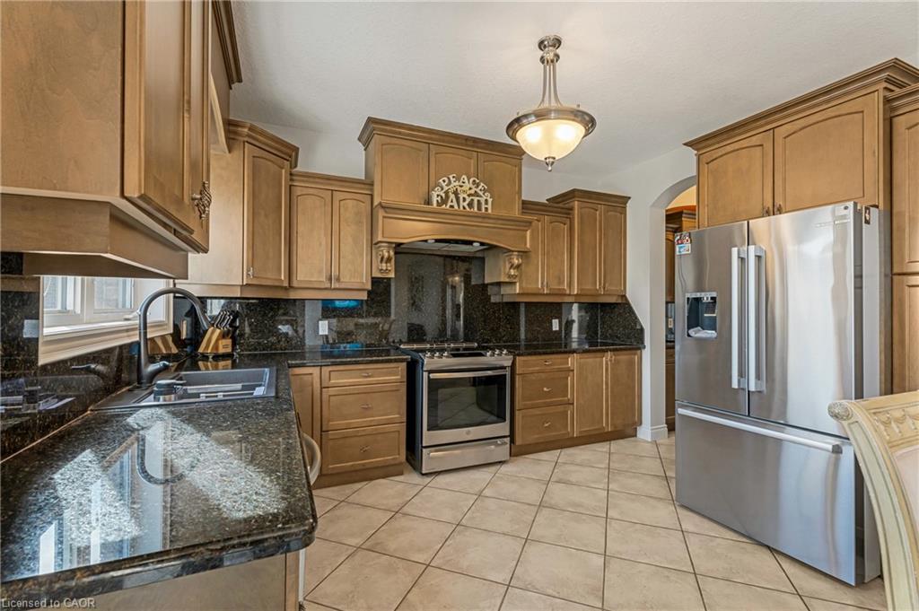 351 Highland Road W, Stoney Creek, ON - Indoor Photo Showing Kitchen With Double Sink