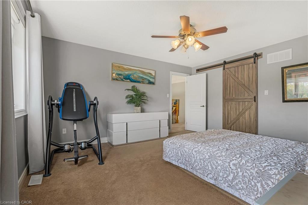 351 Highland Road W, Stoney Creek, ON - Indoor Photo Showing Bedroom