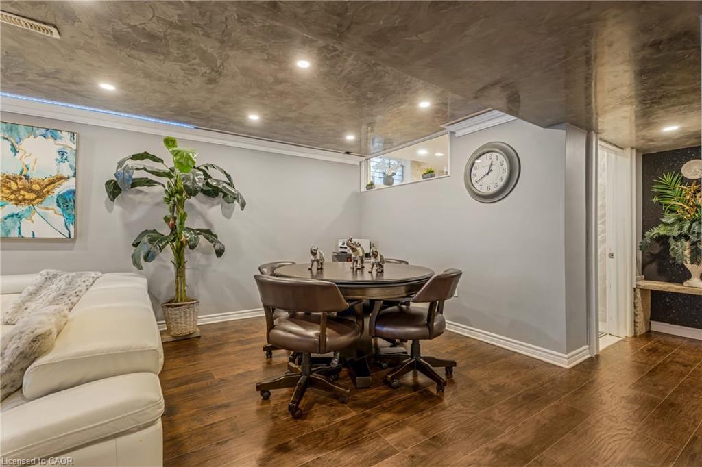 351 Highland Road W, Stoney Creek, ON - Indoor