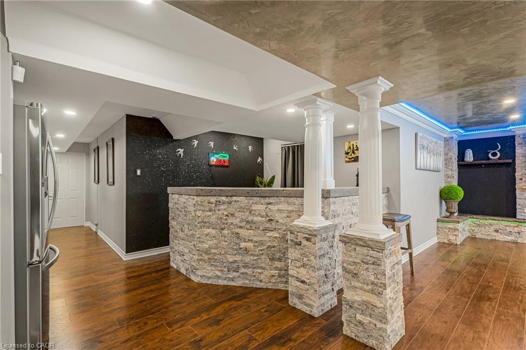 351 Highland Road W, Stoney Creek, ON - Indoor