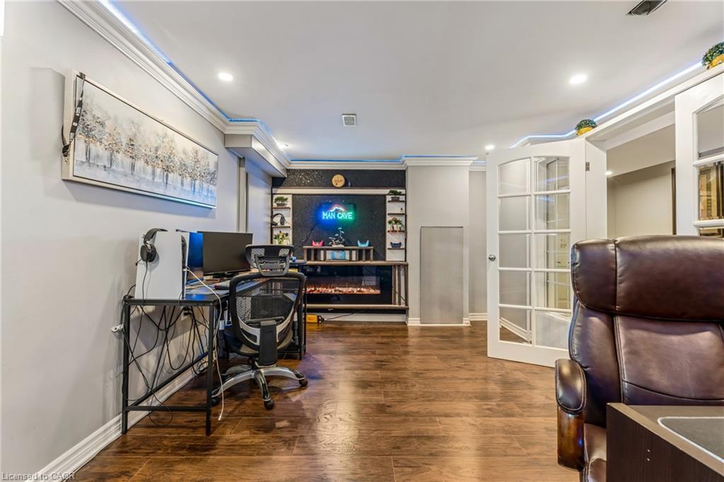 351 Highland Road W, Stoney Creek, ON - Indoor Photo Showing Office