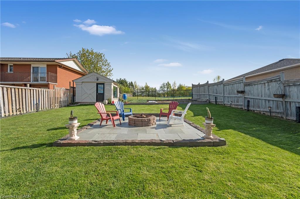 351 Highland Road W, Stoney Creek, ON - Outdoor