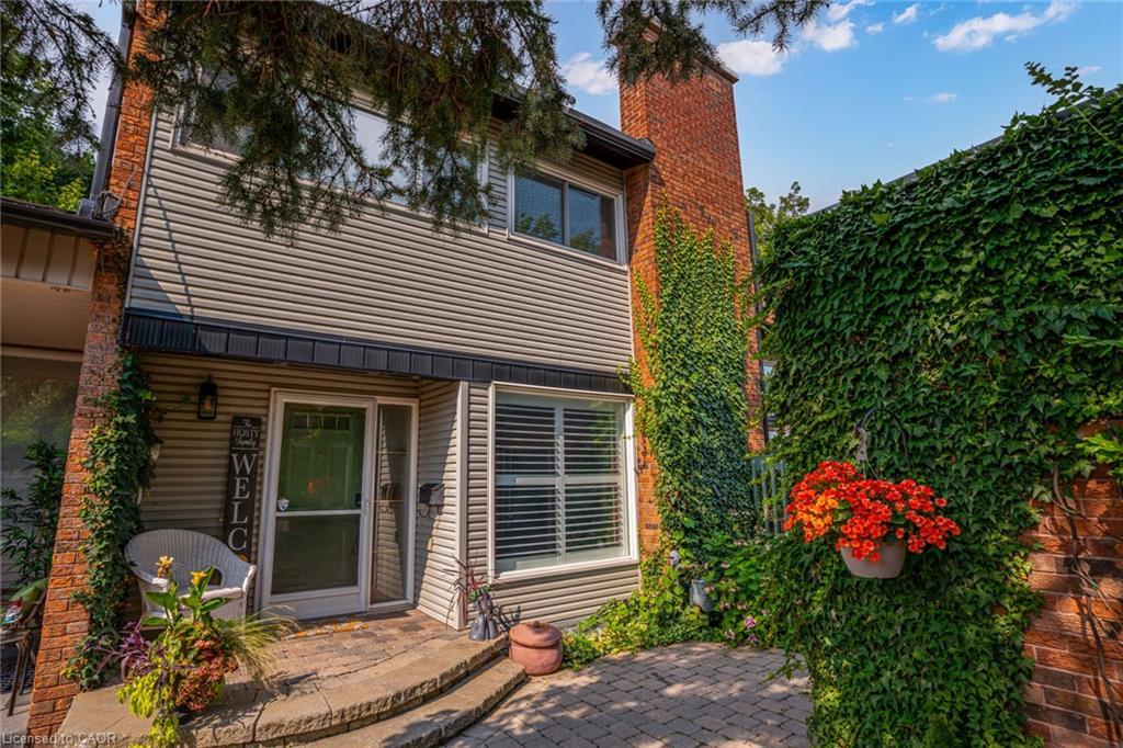 5-1560 Kerns Road, Burlington, ON - Outdoor