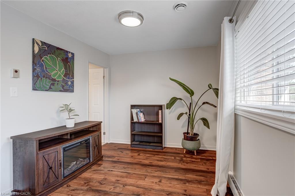 5-1560 Kerns Road, Burlington, ON - Indoor Photo Showing Other Room