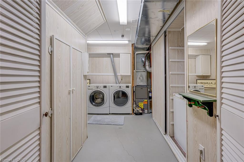 5-1560 Kerns Road, Burlington, ON - Indoor Photo Showing Laundry Room