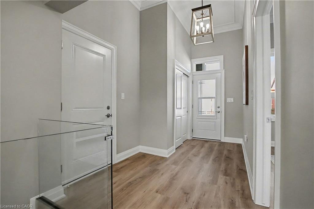 33 Sister Kern Terrace, Hamilton, ON - Indoor Photo Showing Other Room