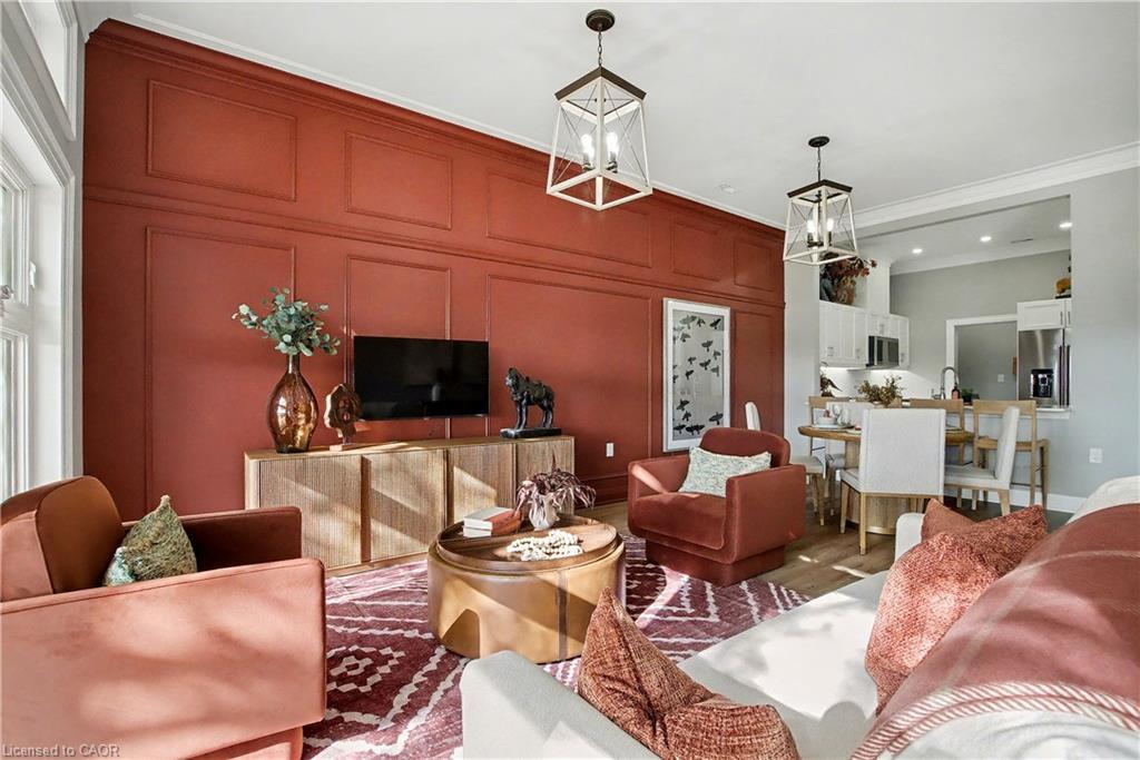 33 Sister Kern Terrace, Hamilton, ON - Indoor Photo Showing Living Room