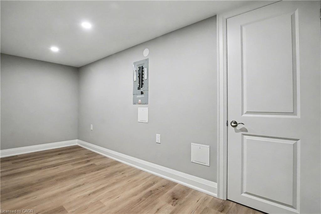 33 Sister Kern Terrace, Hamilton, ON - Indoor Photo Showing Other Room