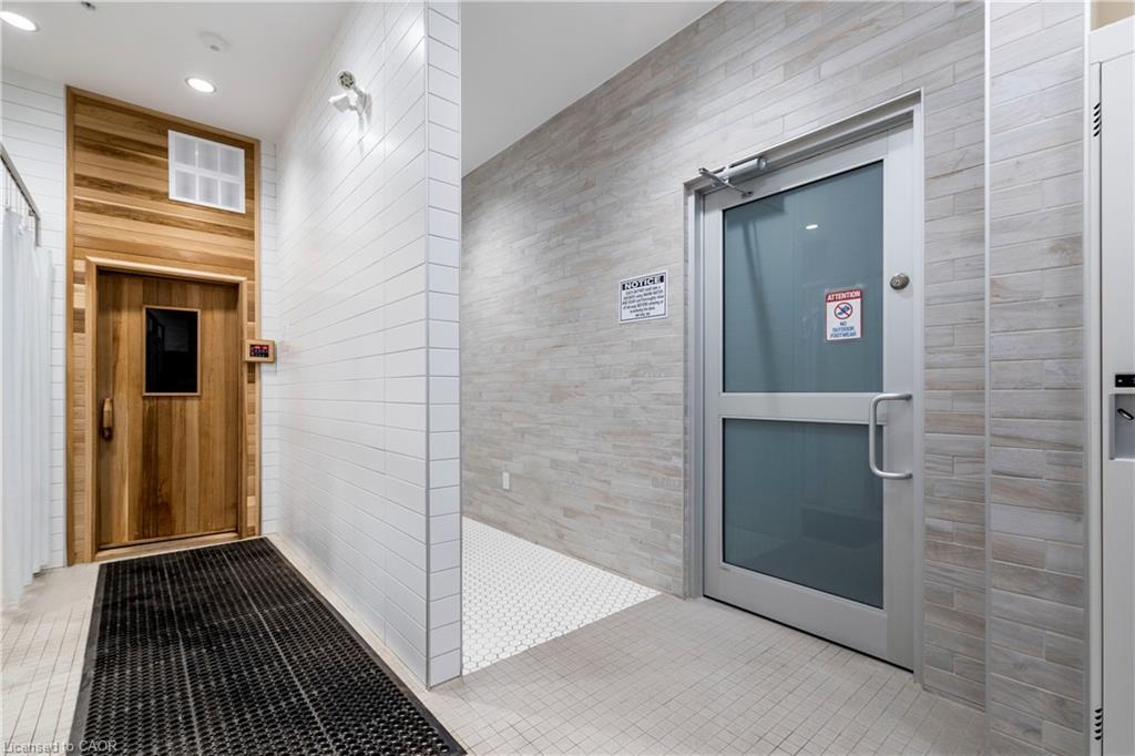 33 Sister Kern Terrace, Hamilton, ON - Indoor Photo Showing Other Room