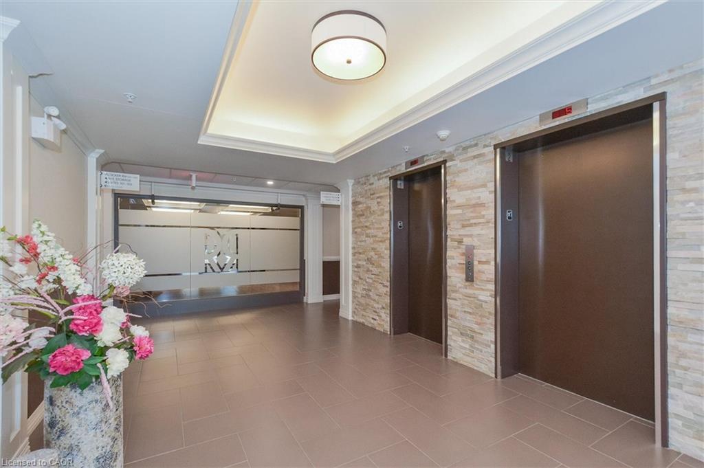301-776 Laurelwood Drive, Waterloo, ON - Indoor Photo Showing Other Room