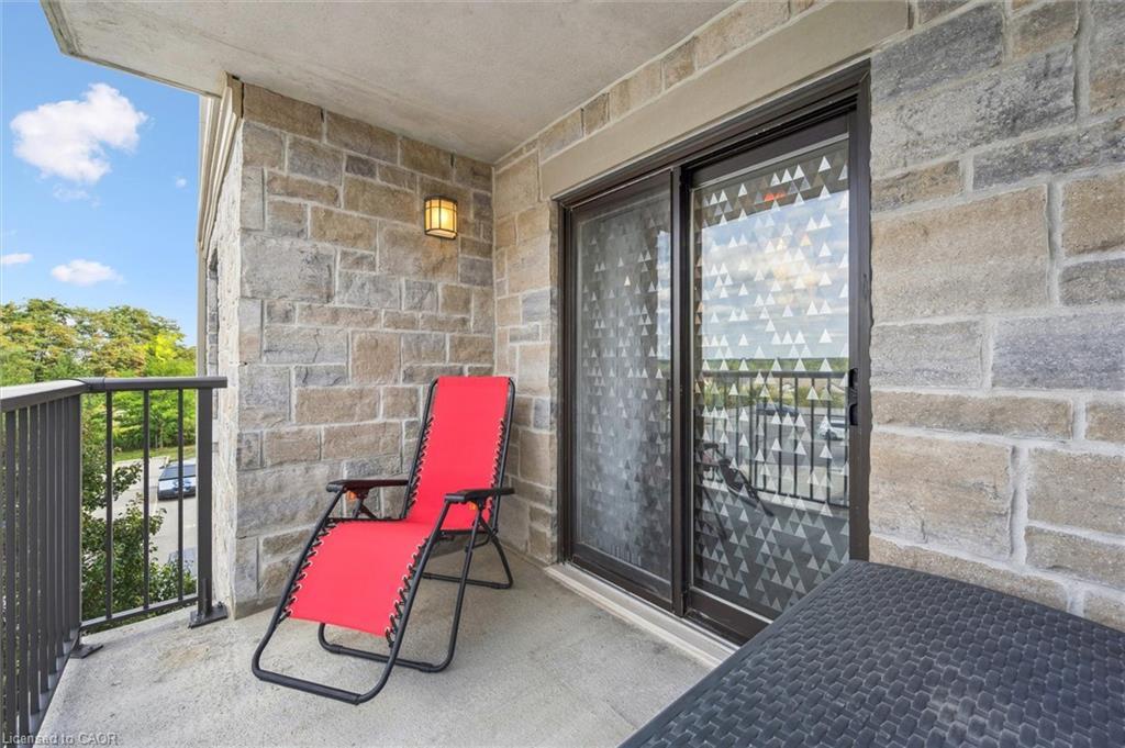 301-776 Laurelwood Drive, Waterloo, ON - With Balcony With Exterior