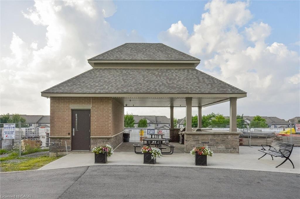 301-776 Laurelwood Drive, Waterloo, ON - Outdoor