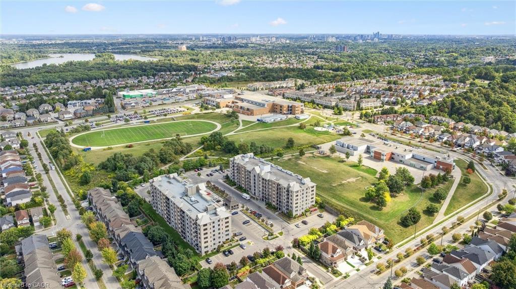 301-776 Laurelwood Drive, Waterloo, ON - Outdoor With View