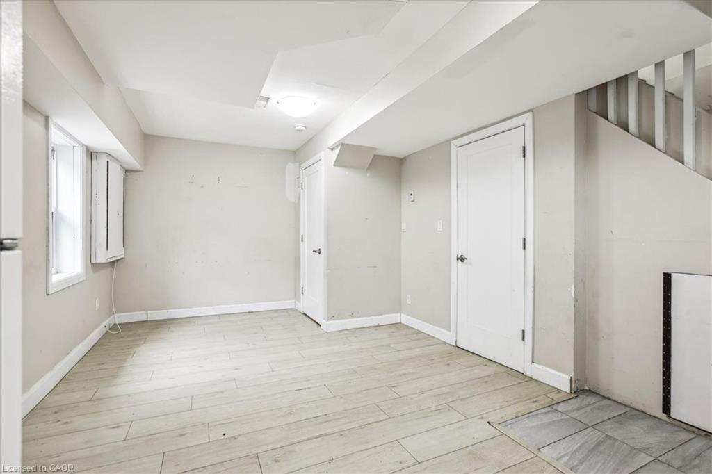 19 Bailey Street, St. Catharines, ON - Indoor