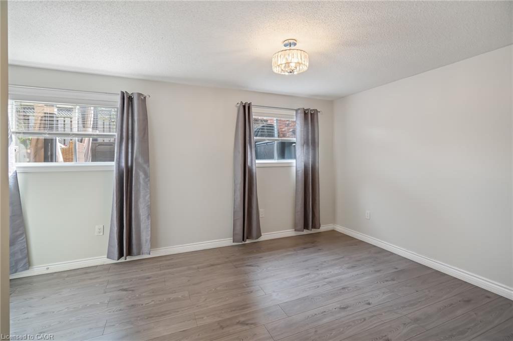 3688 Cardinal Drive, Niagara Falls, ON - Indoor Photo Showing Other Room