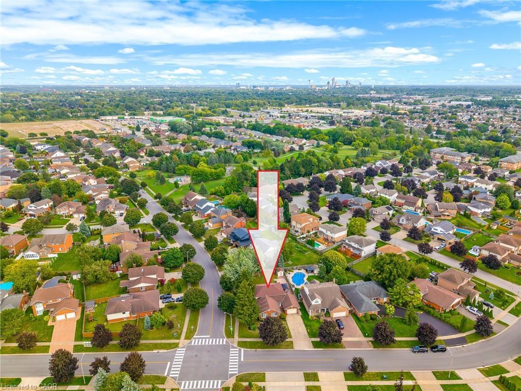 3688 Cardinal Drive, Niagara Falls, ON - Outdoor With View