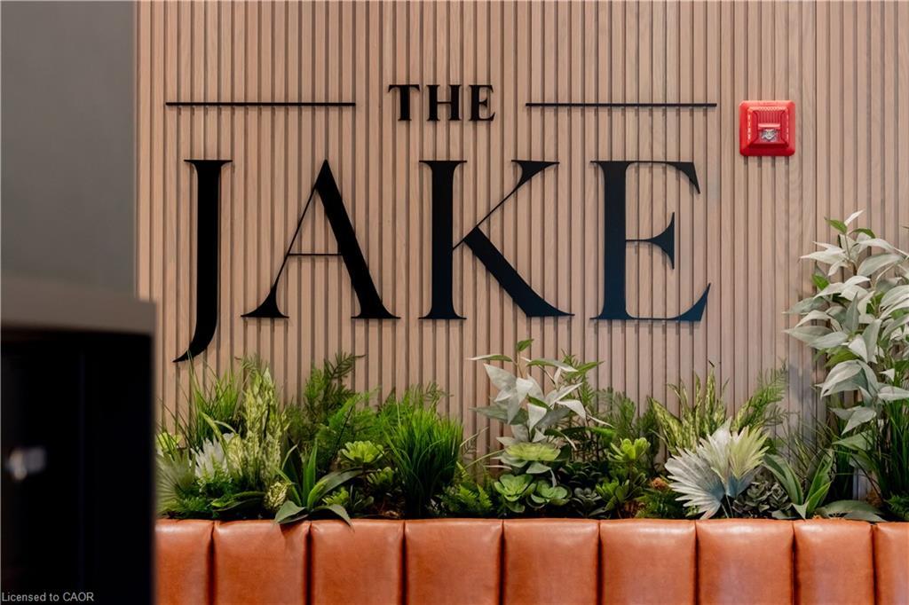 406-101 Golden Eagle Road, Waterloo, ON - Indoor Photo Showing Other Room