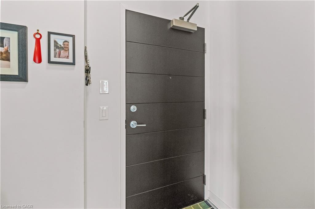 415-212 King William Street E, Hamilton, ON - Indoor Photo Showing Other Room