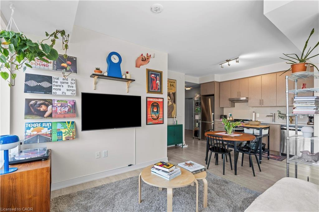 415-212 King William Street E, Hamilton, ON - Indoor