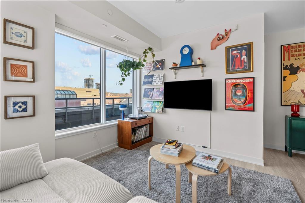 415-212 King William Street E, Hamilton, ON - Indoor