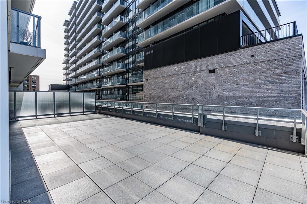 415-212 King William Street E, Hamilton, ON - Outdoor