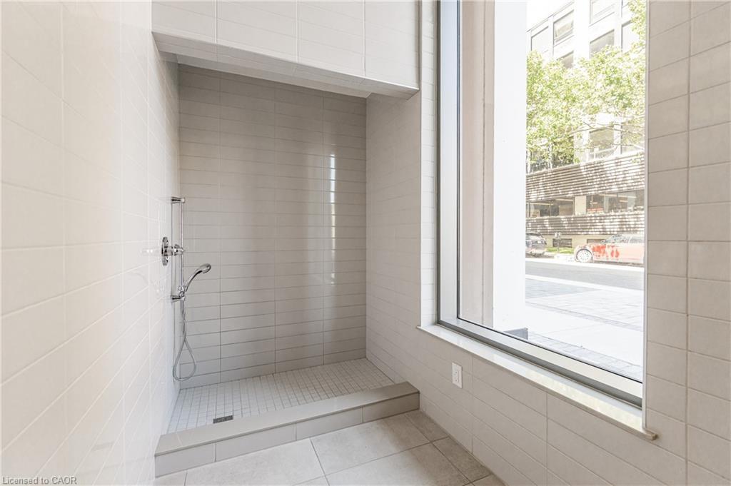 415-212 King William Street E, Hamilton, ON - Indoor