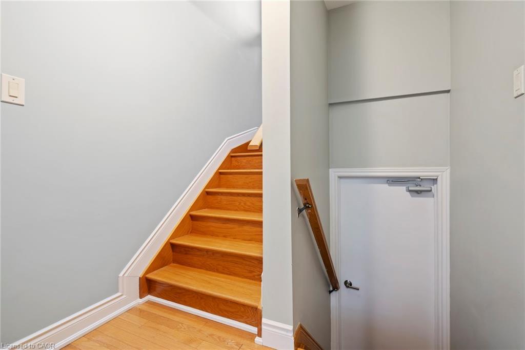 107 Horning Drive, Hamilton, ON - Indoor Photo Showing Other Room