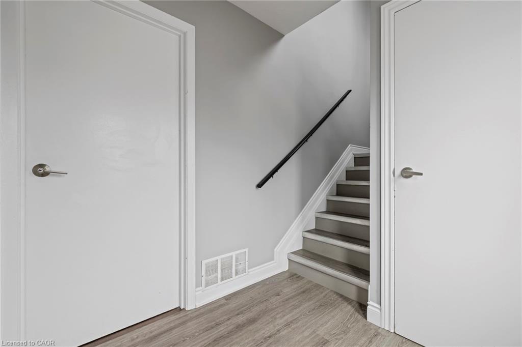 107 Horning Drive, Hamilton, ON - Indoor Photo Showing Other Room