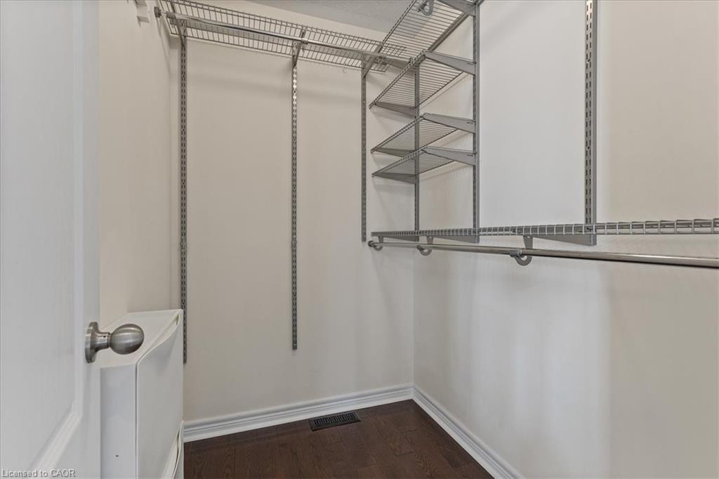 425 Rideau River Street, Waterloo, ON - Indoor With Storage