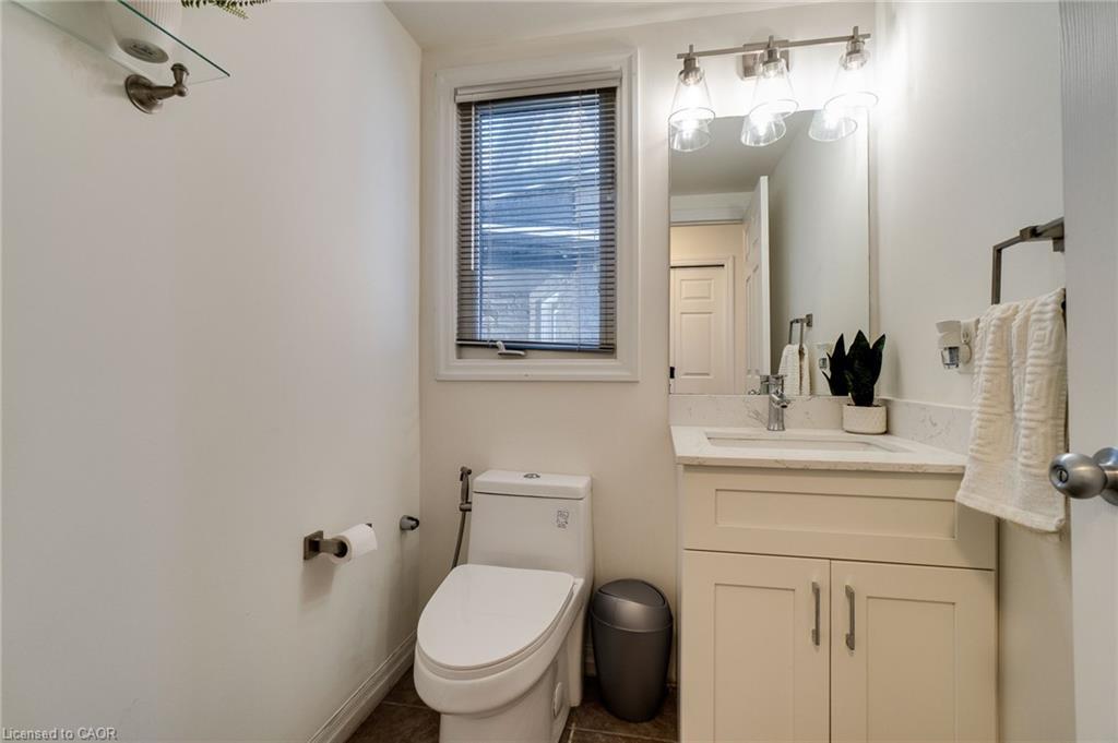 928 Dunblane Court, Kitchener, ON - Indoor Photo Showing Bathroom