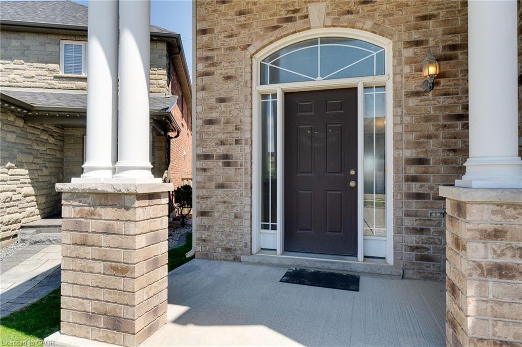 928 Dunblane Court, Kitchener, ON - Outdoor