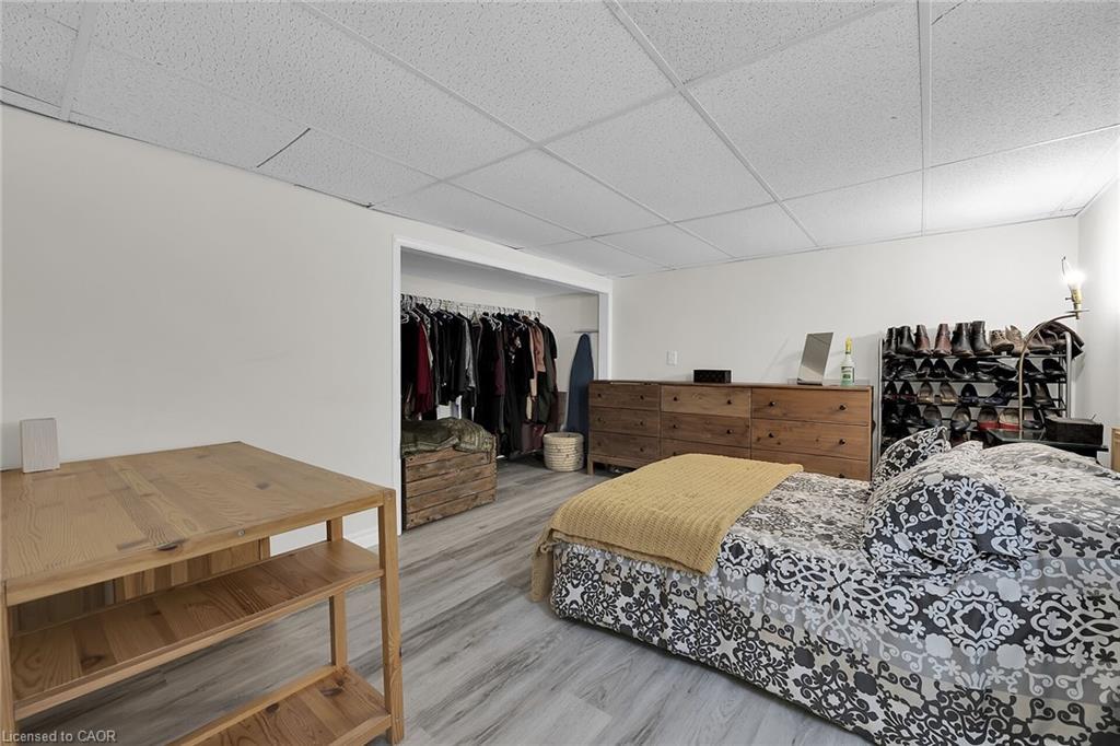 70 Concord Avenue, St. Catharines, ON - Indoor Photo Showing Bedroom