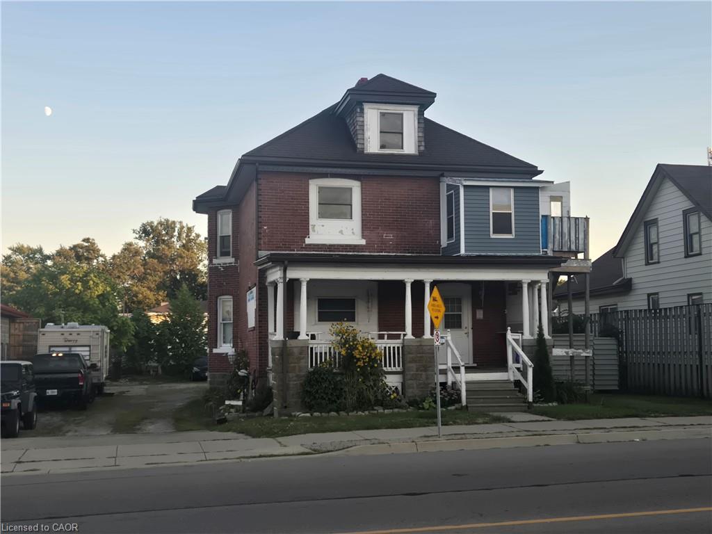 13 Talbot Street E, Cayuga, ON - Outdoor With Facade