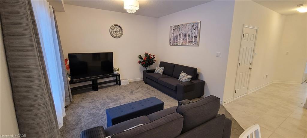 12 Mitchell Avenue, Collingwood, ON - Indoor Photo Showing Living Room