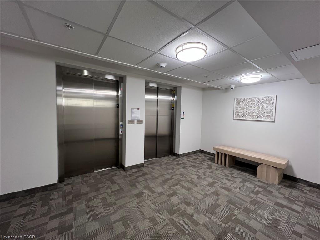 412-301 Westmount Road W, Kitchener, ON - Indoor Photo Showing Other Room