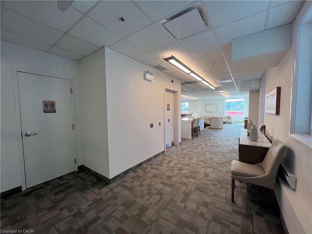 412-301 Westmount Road W, Kitchener, ON - Indoor Photo Showing Other Room