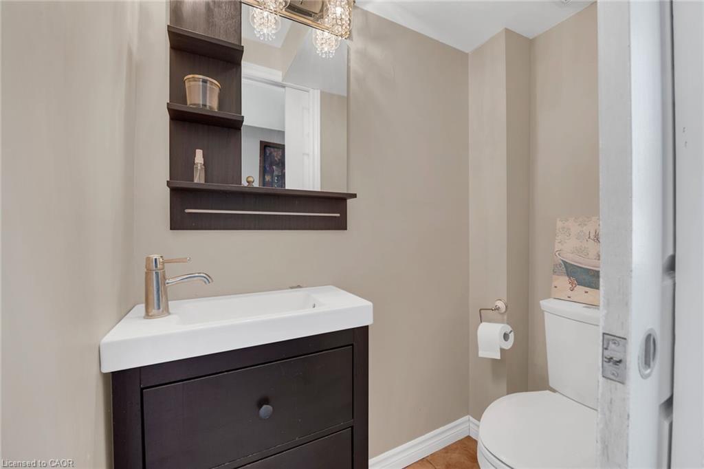 603 Preston Parkway, Cambridge, ON - Indoor Photo Showing Bathroom