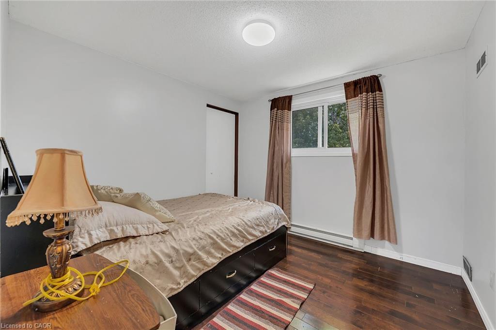 603 Preston Parkway, Cambridge, ON - Indoor Photo Showing Bedroom