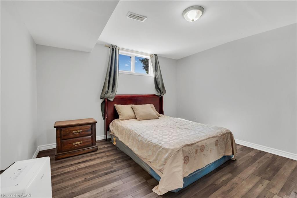 603 Preston Parkway, Cambridge, ON - Indoor Photo Showing Bedroom