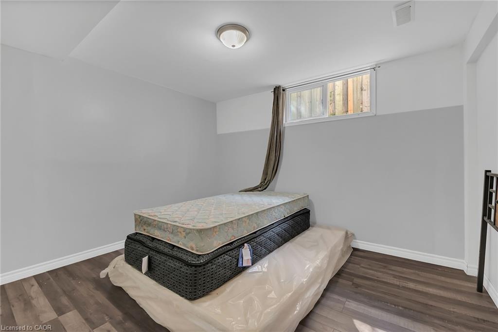 603 Preston Parkway, Cambridge, ON - Indoor Photo Showing Bedroom