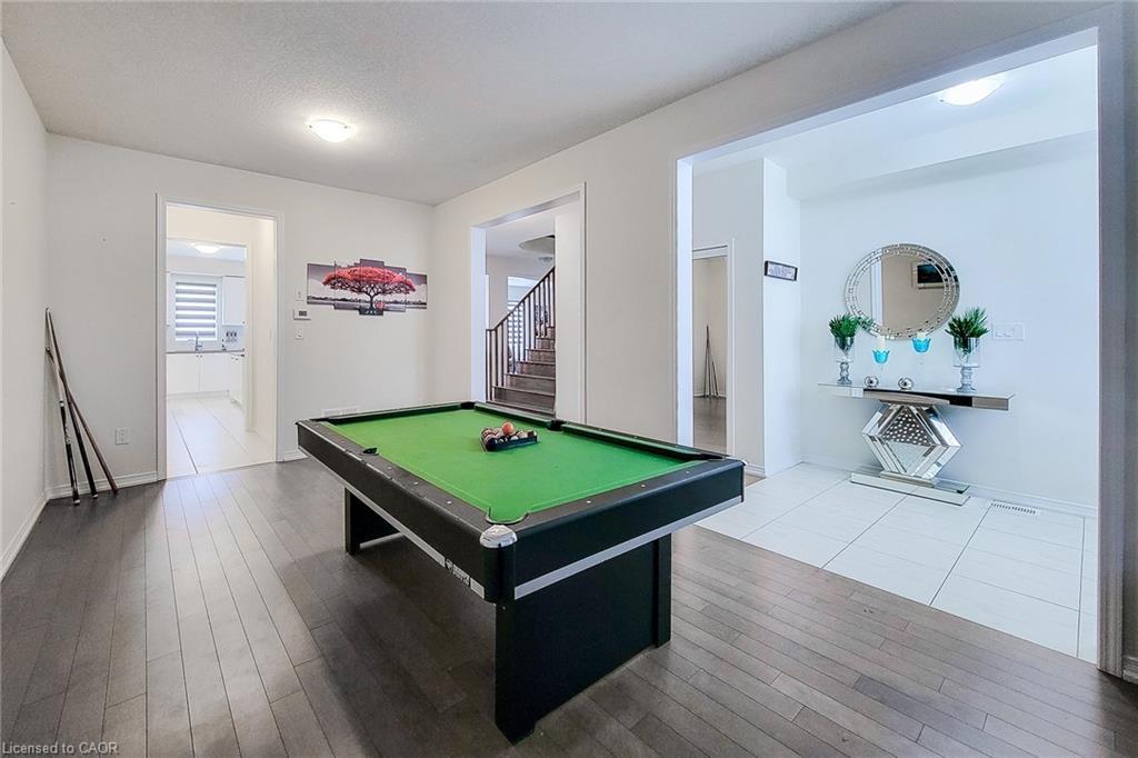 11 Seanesy Drive, Thorold, ON - Indoor Photo Showing Other Room