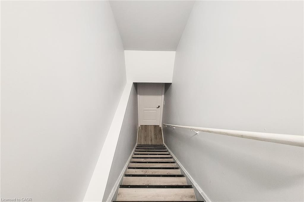 11 Seanesy Drive, Thorold, ON - Indoor Photo Showing Other Room