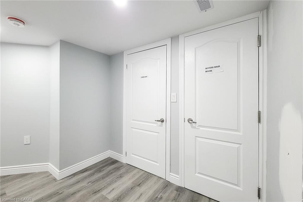 11 Seanesy Drive, Thorold, ON - Indoor Photo Showing Other Room